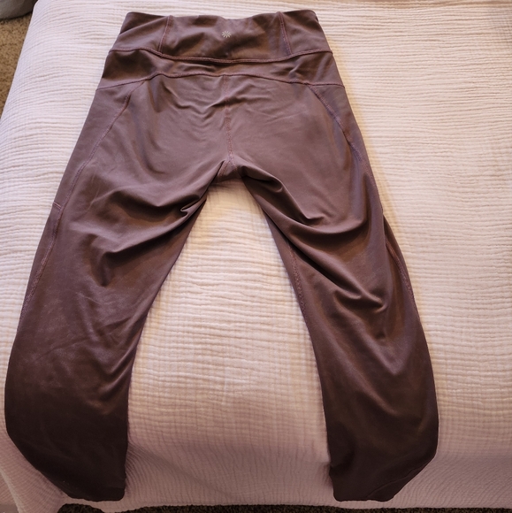 Athleta Relfective Rainer Tight - Picture 3 of 4